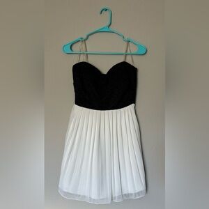 Speeckles Black and White Strapless Mini Dress Size 5